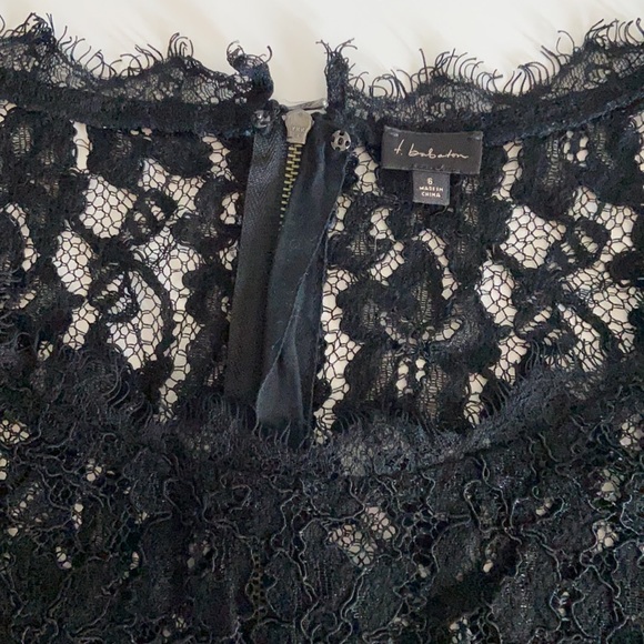 BABATON Lace Top - Picture 2 of 3